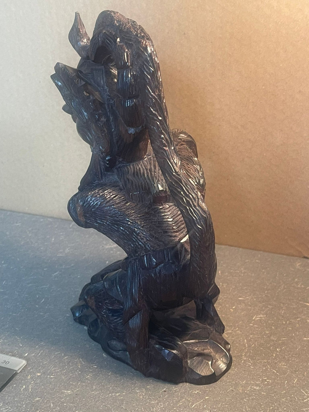 Handgeschnitzte Holzfigur – ca. 20 cm hoch