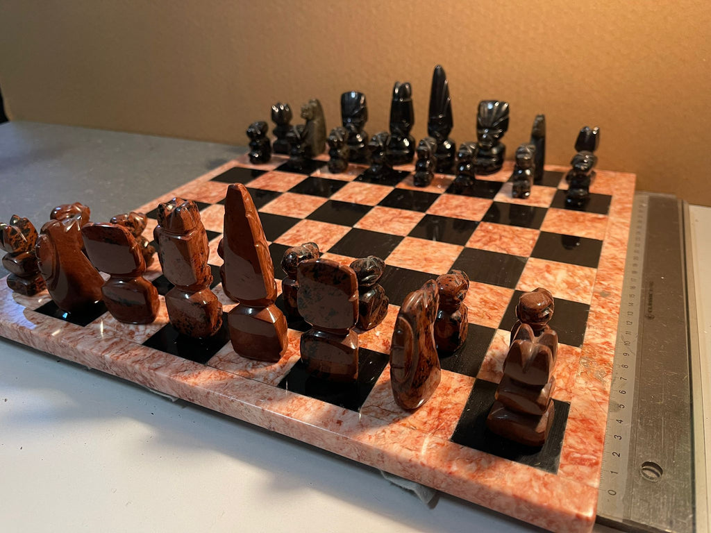 Schachbrett Set - Handgefertigtes Schachspiel aus Naturstein / Marmor (36 x 36 cm)