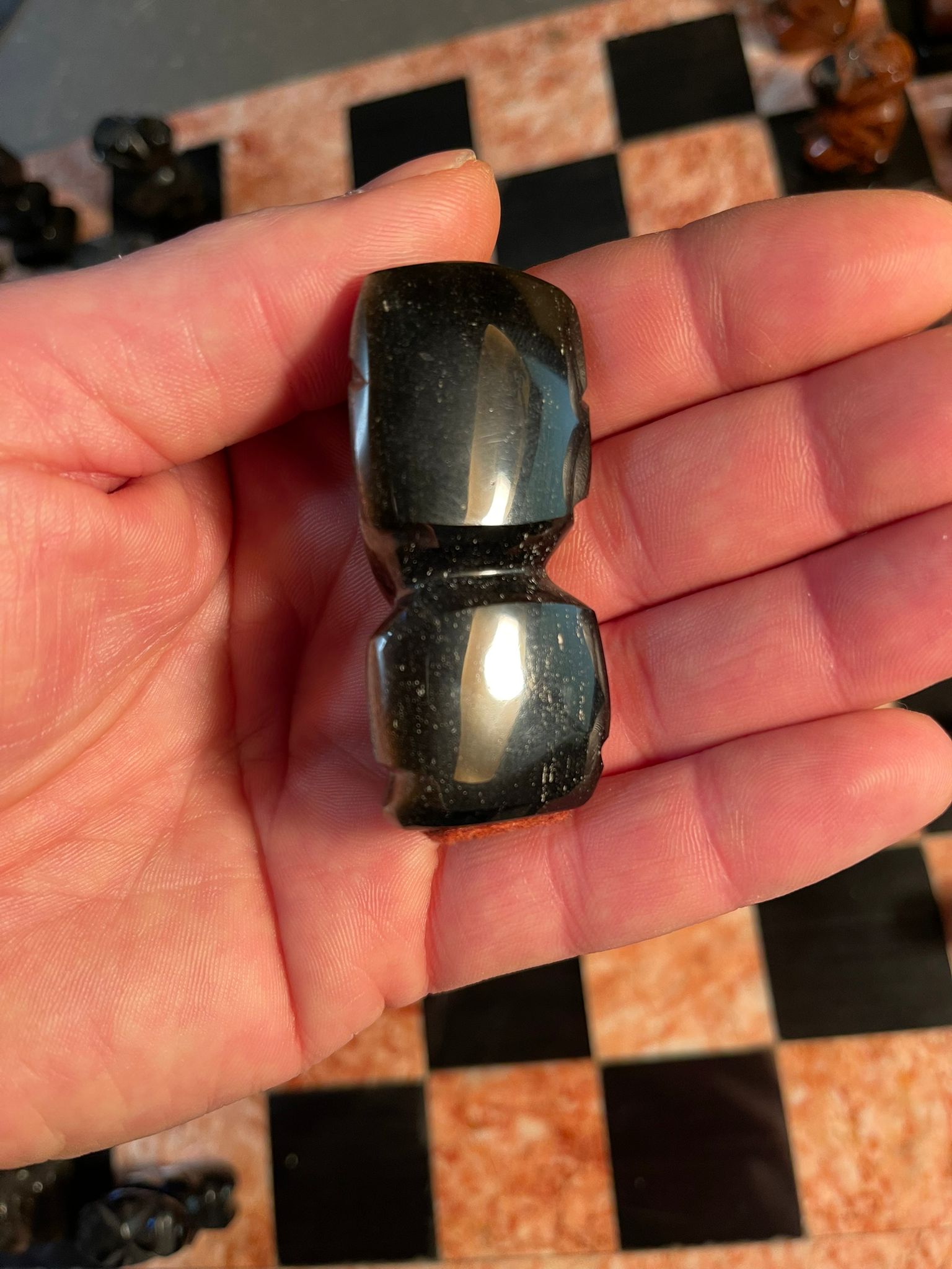 Schachbrett Set - Handgefertigtes Schachspiel aus Naturstein / Marmor (36 x 36 cm)