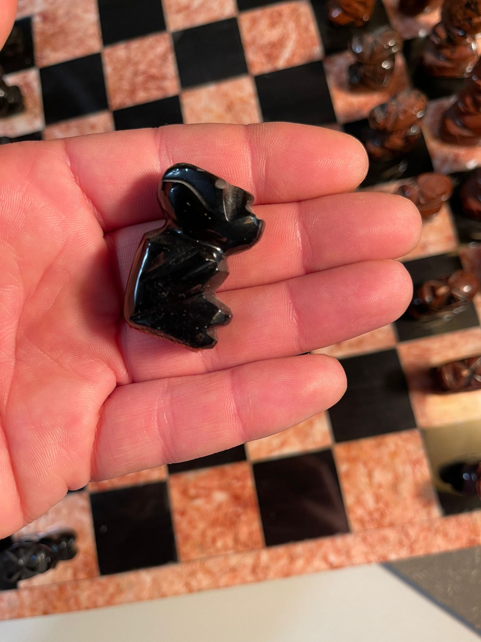 Schachbrett Set - Handgefertigtes Schachspiel aus Naturstein / Marmor (36 x 36 cm)