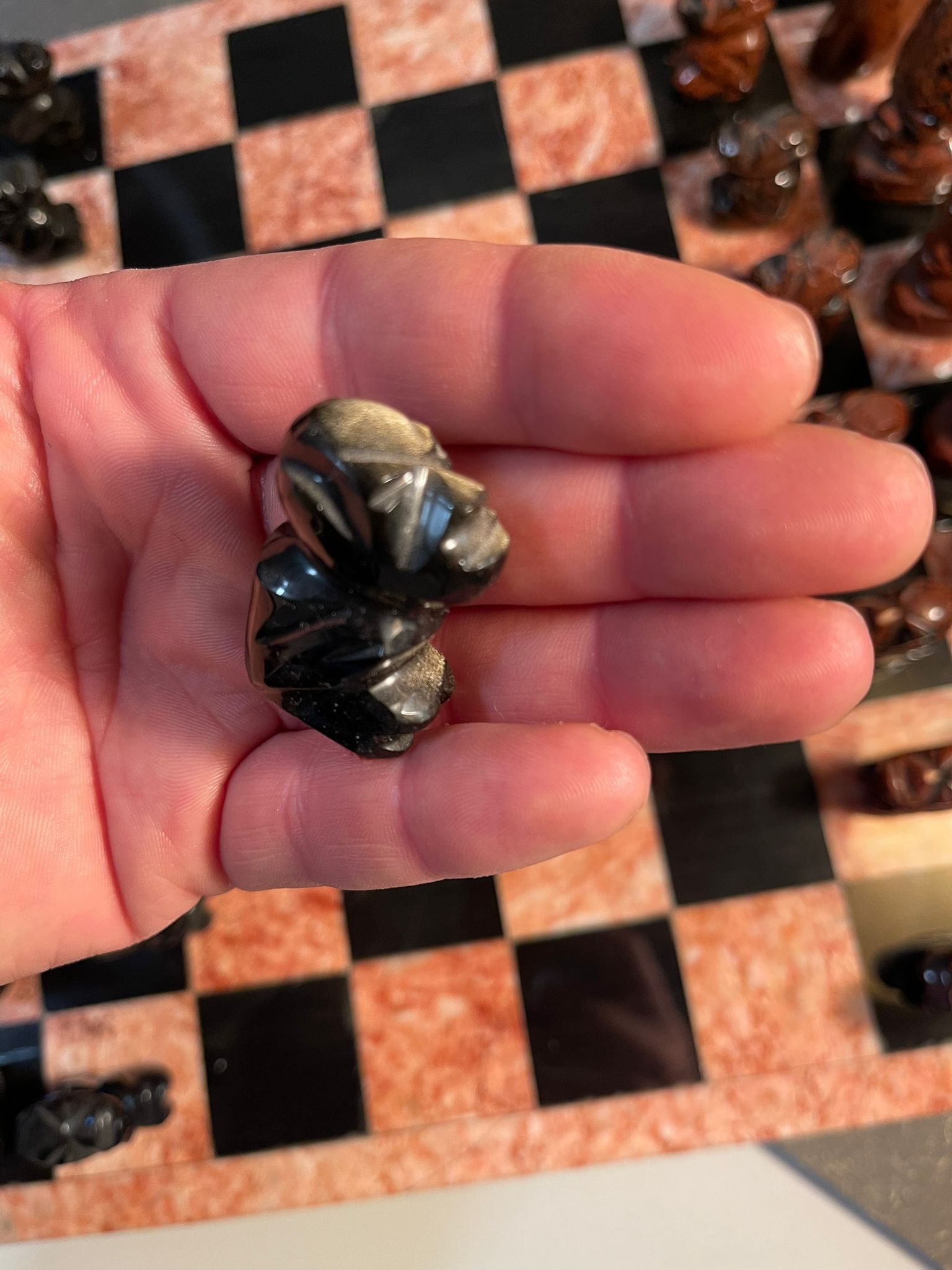 Schachbrett Set - Handgefertigtes Schachspiel aus Naturstein / Marmor (36 x 36 cm)