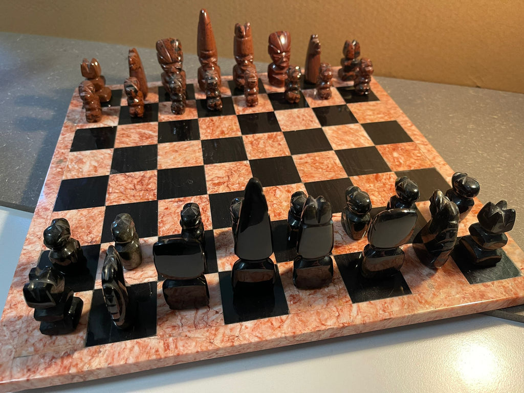 Schachbrett Set - Handgefertigtes Schachspiel aus Naturstein / Marmor (36 x 36 cm)